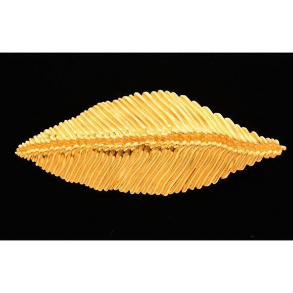 Liz Claiborne Vintage Leaf Pin Brooch Brushed Gold Chunky Heavy Signed NOS Bin4 - Picture 1 of 12
